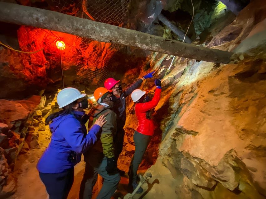 Colorado: Red Rocks, Dinosaur Tracks, & Gold Mine Tour - Price and value: why $169 can make sense for this exact mix
